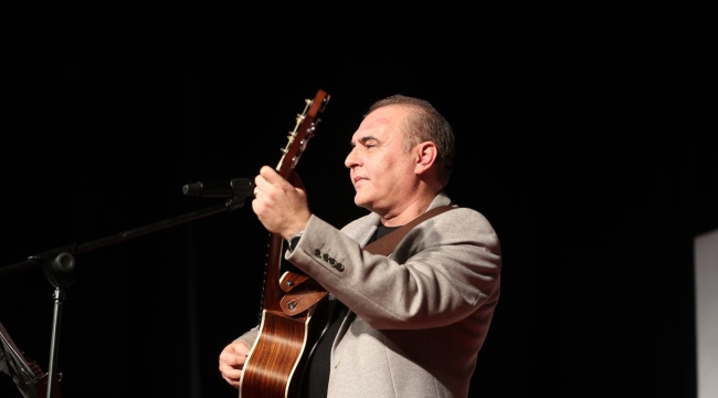 Büyükşehir'in Aykut Kuşkaya konserinde müzik şöleni