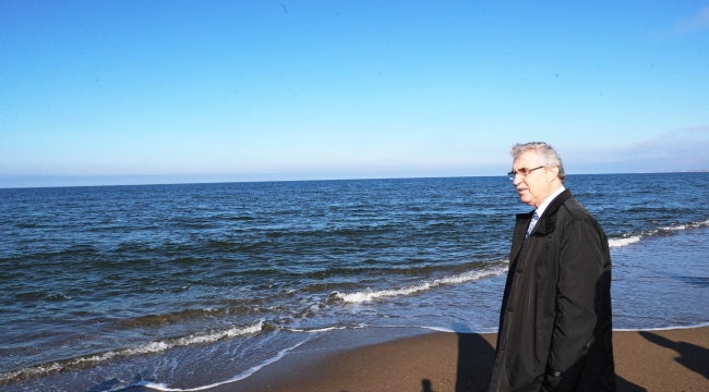 Başkan Yüce kıyı erozyonu tahribatını inceledi: "27 dalgakıran yapılacak"
