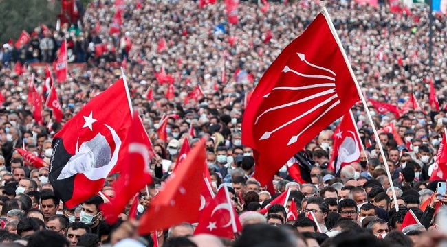 CHP, 102 milletvekili ile seçim için sahaya iniyor