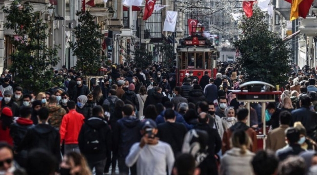 Türkiye'de koronavirüs: Günlük can kaybı sayısı 10'nun altına indi