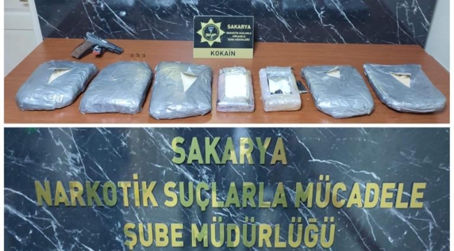 Sakarya Emniyeti Tarafından 13 kilo 250 gram Kokain ele geçirildi.