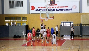 Sakarya Büyükşehir Basket 1 Lig iddiasını güçlendirdi.